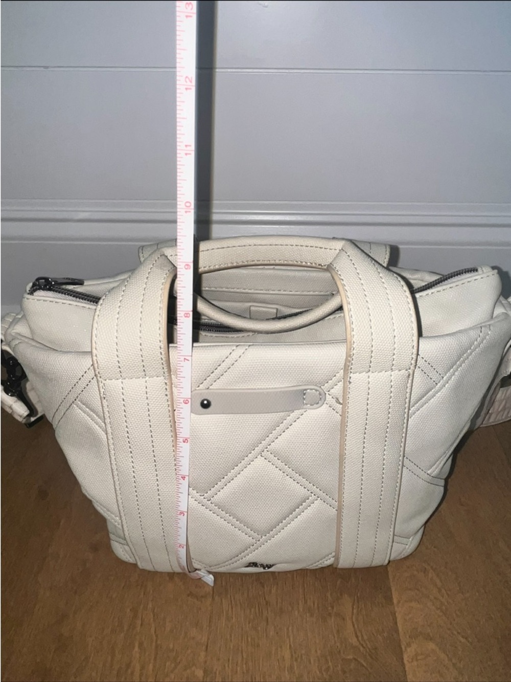 Lug Dory Medium Matte Luxe VL w/ Tote Handles - One Rub Spot on Handle See Pic - Picture 13 of 15